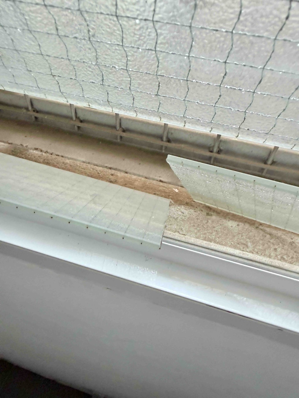 illegal micro-estudio interior (photo 8)